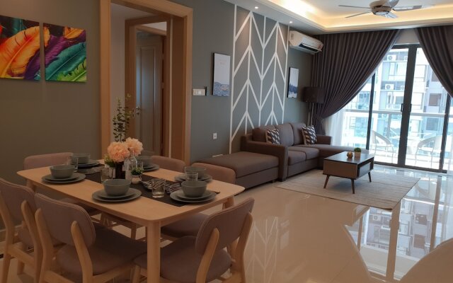 Dreamscape Inn @ R&F Princess Cove