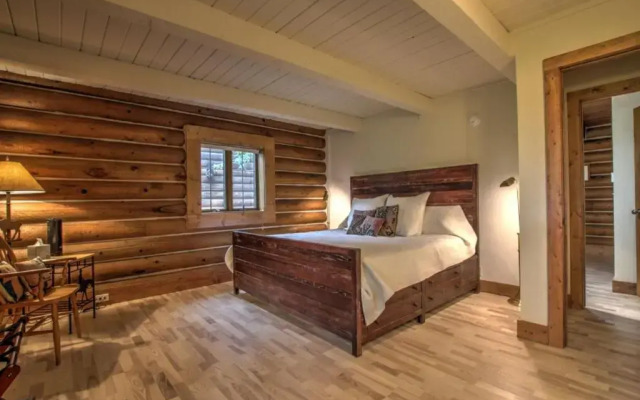 Grizzly-peak-cabin