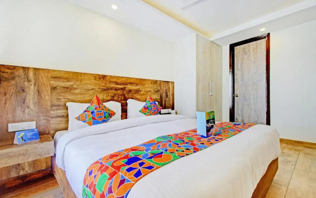 Fabhotel Soft Petals