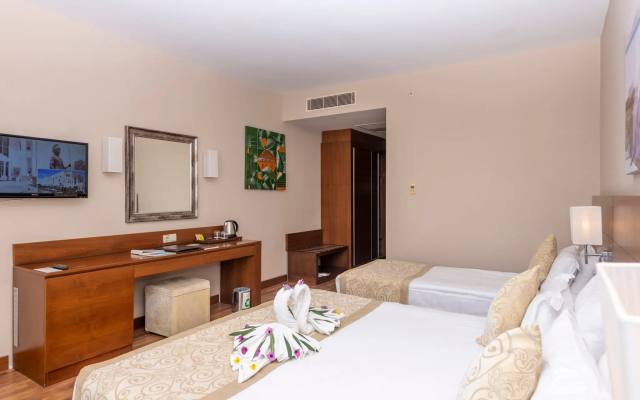 Roma Beach Resort & Spa