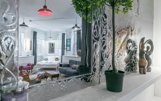 Delightful Bohemian Inspired Loft Space Shoreditch