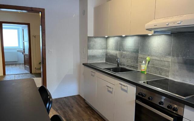 Schöne, sonnige Parterrewohung 3 Zi. mit Garten