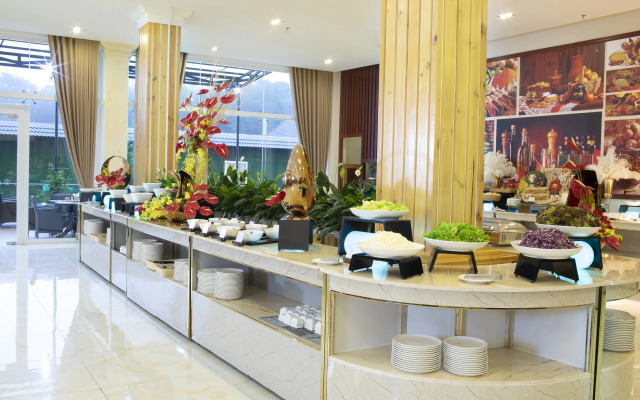 Ladalat Hotel