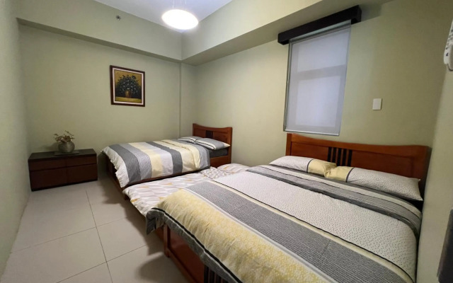 Miranda 514B by Raquel's Place at Pico de Loro