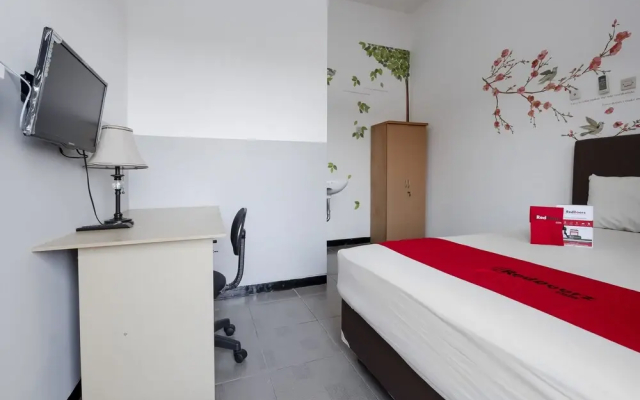 RedDoorz @ Prambanan Timur Raya