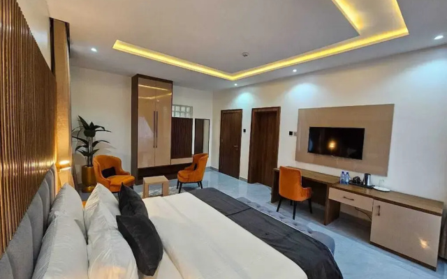 Reens Suites and Apartment