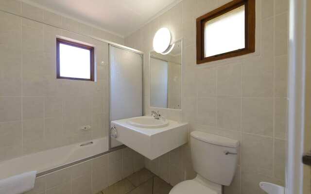 San Lameer Villa Rentals 10404