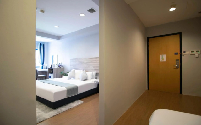 Victoria Hotel, a NuVe Group Collection