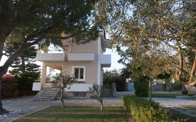 Messinian Blue SeaSide Villa