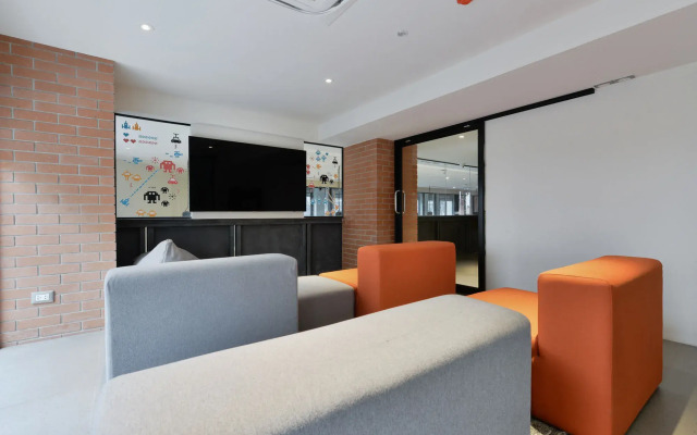 Kokotel Bangkok Surawong