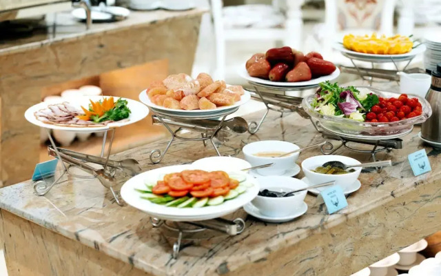 Manh Quan Luxury Hotel
