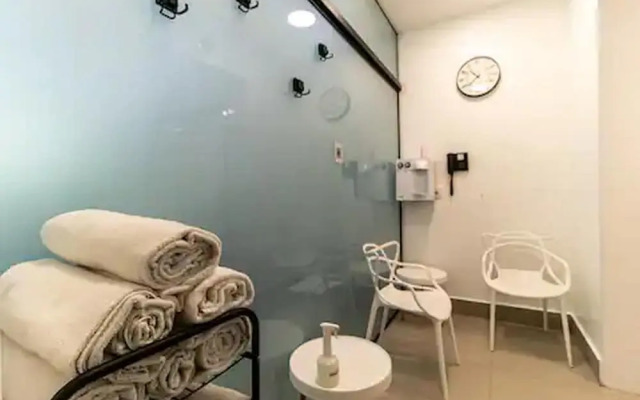 Kazanoah - Universe Flat