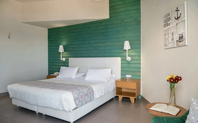 Elia Agia Marina Hotel