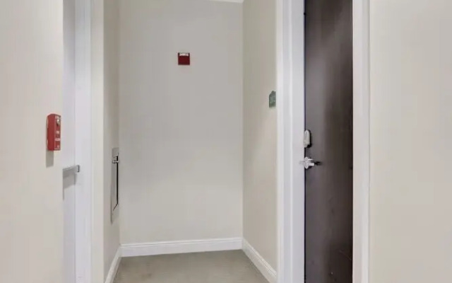 Deerfield Condo Suites by Opus