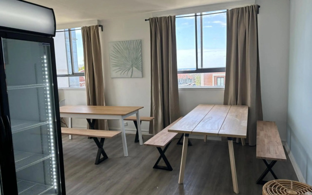 Little Coogee Hotel