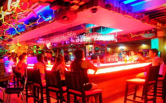 Red Coconut Beach Hotel