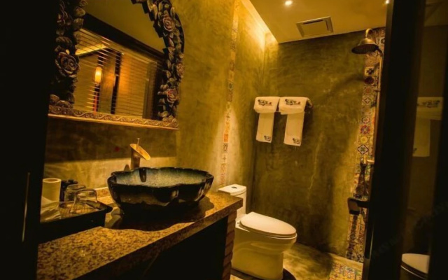 Yixunli Theme Hotel – Bathroom – Qujing