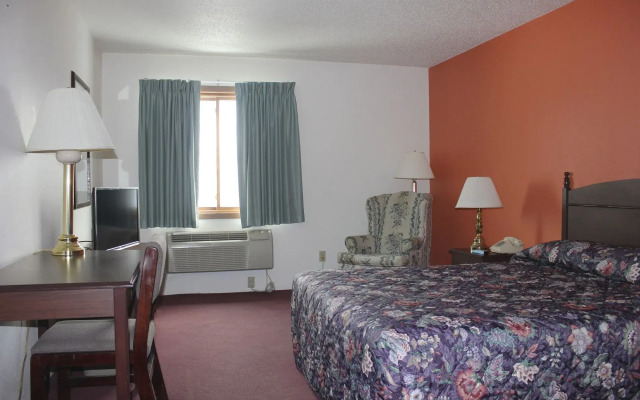 Motel 6 Saukville, WI