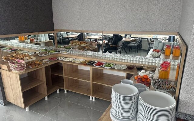 World Say Hotel