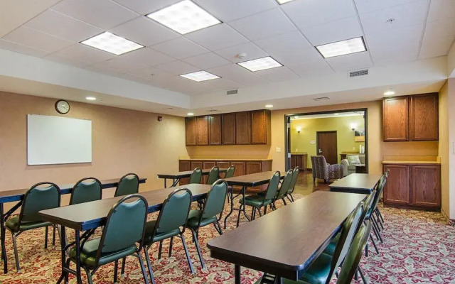 Sleep Inn & Suites
