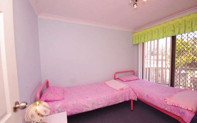 Pelican Place