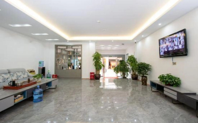 Kunming Haolong Business Hotel