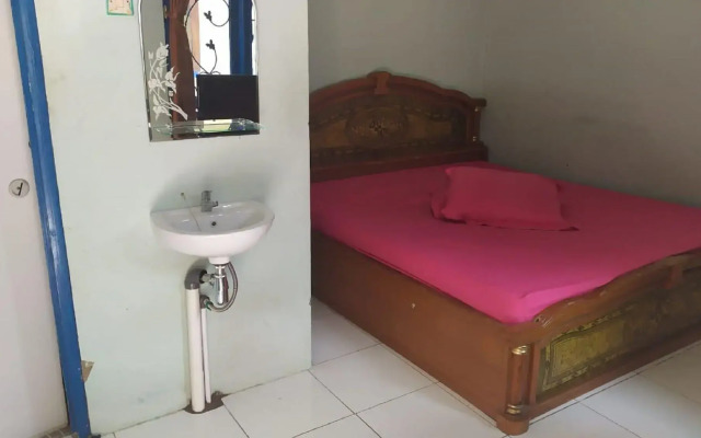 OYO 1187 Penginapan Bunda