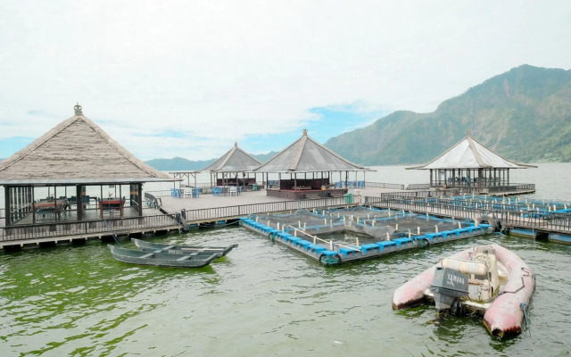 Resto Apung and Bungalow Kedisan Batur Lake View RedPartner