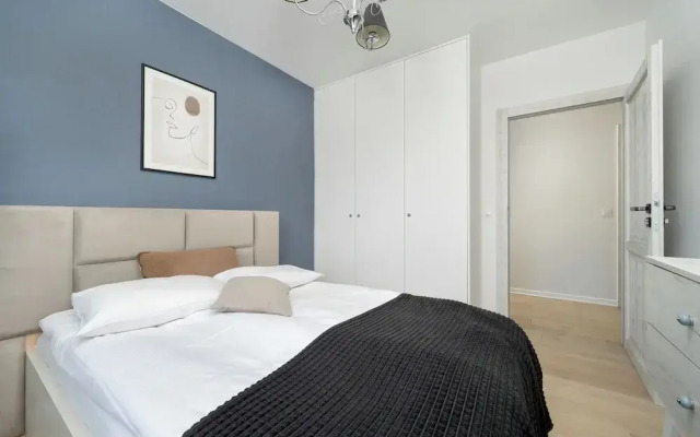 Amazing Apartment for 6 by Renters