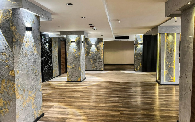 Sera Lake Center Hotel