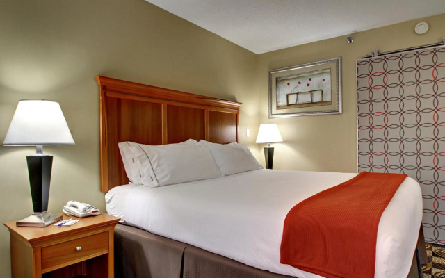 Holiday Inn Express Hurricane by IHG