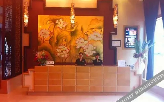 Xibei Hotel (Yongkang West Station Baolong Square Pedestrian Street)