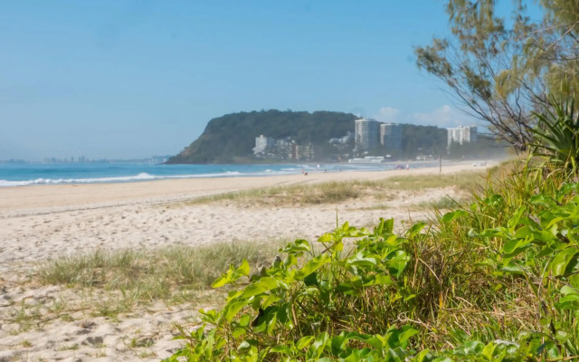 Burleigh Surf Apartments