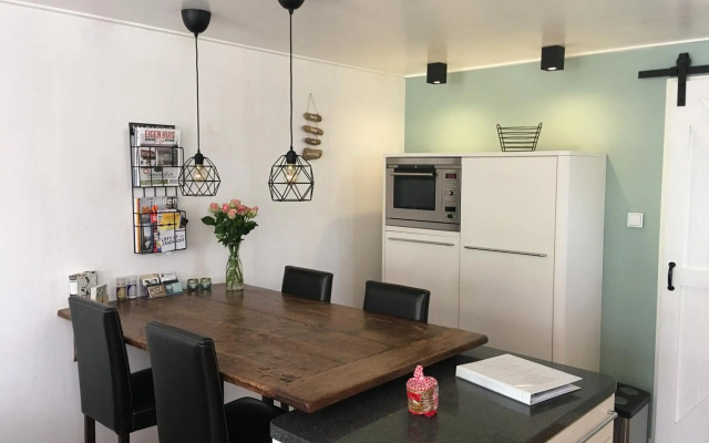 Annadora Beach House