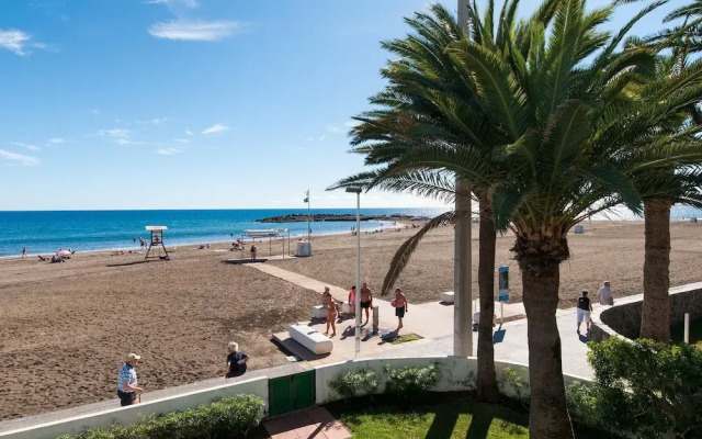 Beachfront Apart Las Burras Mra 02
