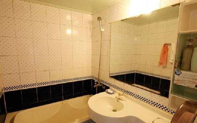 Goodstay Jangseungpo Beach Hotel
