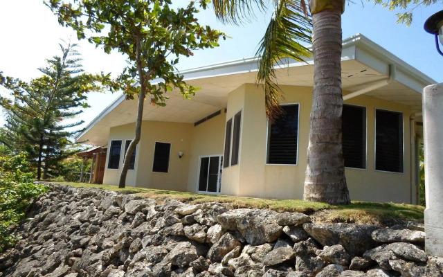 Meili Beach Resort