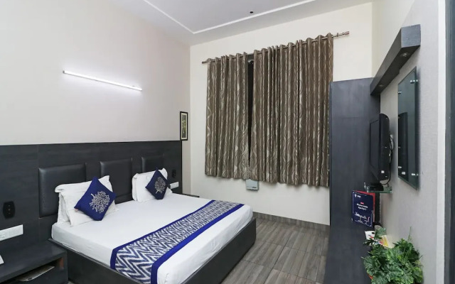 Oyo 3396 Hotel Parichay