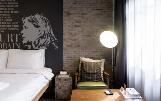 Pyur Otel