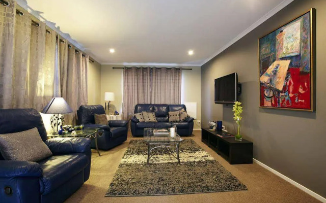 Orchid Grove Country Lodge