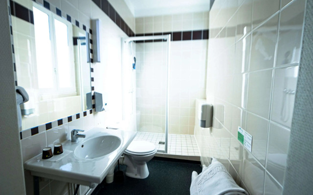 Brit Hotel Confort Auclair Gueret