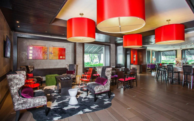 Hotel Derek