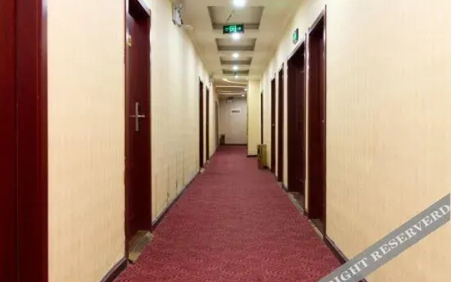 Yuanyang Mingzhu Express Hotel