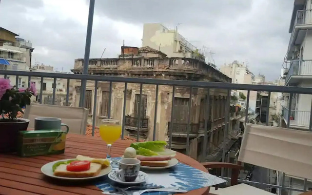 2BDR Boutique Full Apt in Plaka (BIG BALCONY)