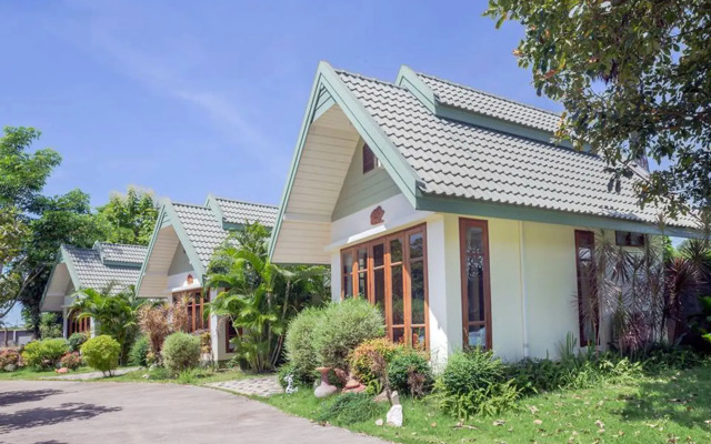 ThaiSomboon BigHome Resort