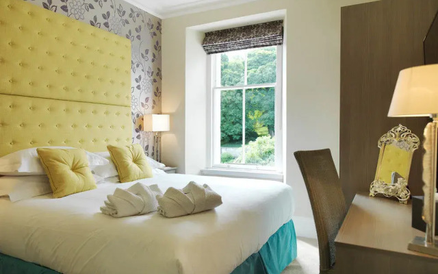 Ailsa Craig Hotel