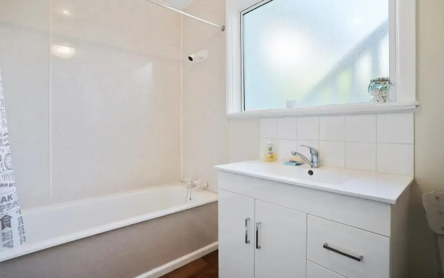 Le Solterre - Akaroa Holiday Home