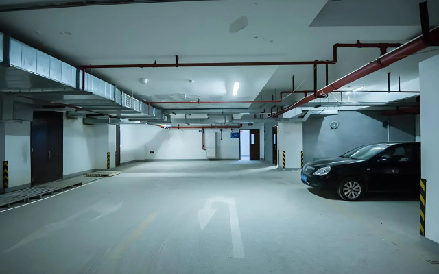 Vienna Shanghai Dishui Lake Lingang New City