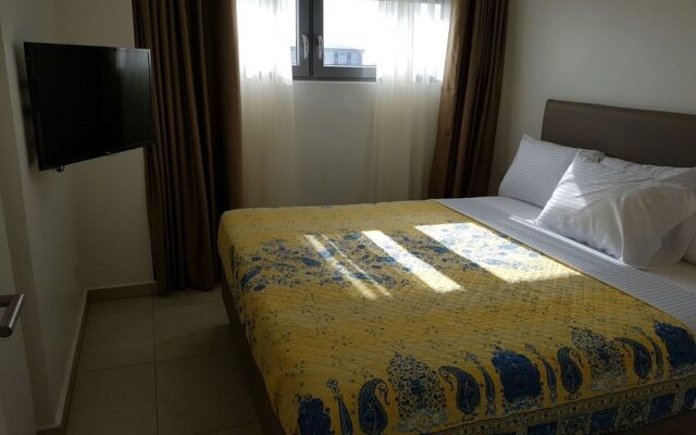 Suncity Apartments Hotel