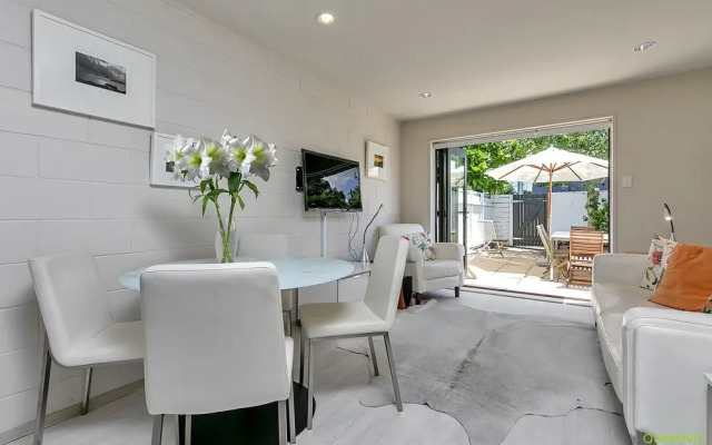 QV Sunny Townhouse Near Ponsonby - 456